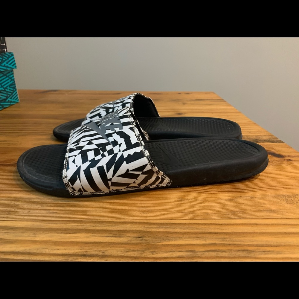 nike slides